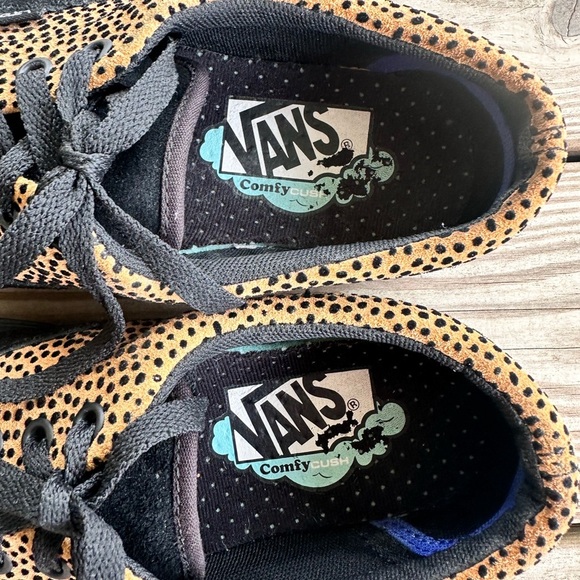 Vans Black and Tan Cheetah print Sneakers - Picture 5 of 7